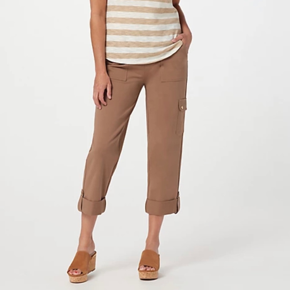 Susan Graver Premium Stretch Crop Pants - Medium - Never Worn